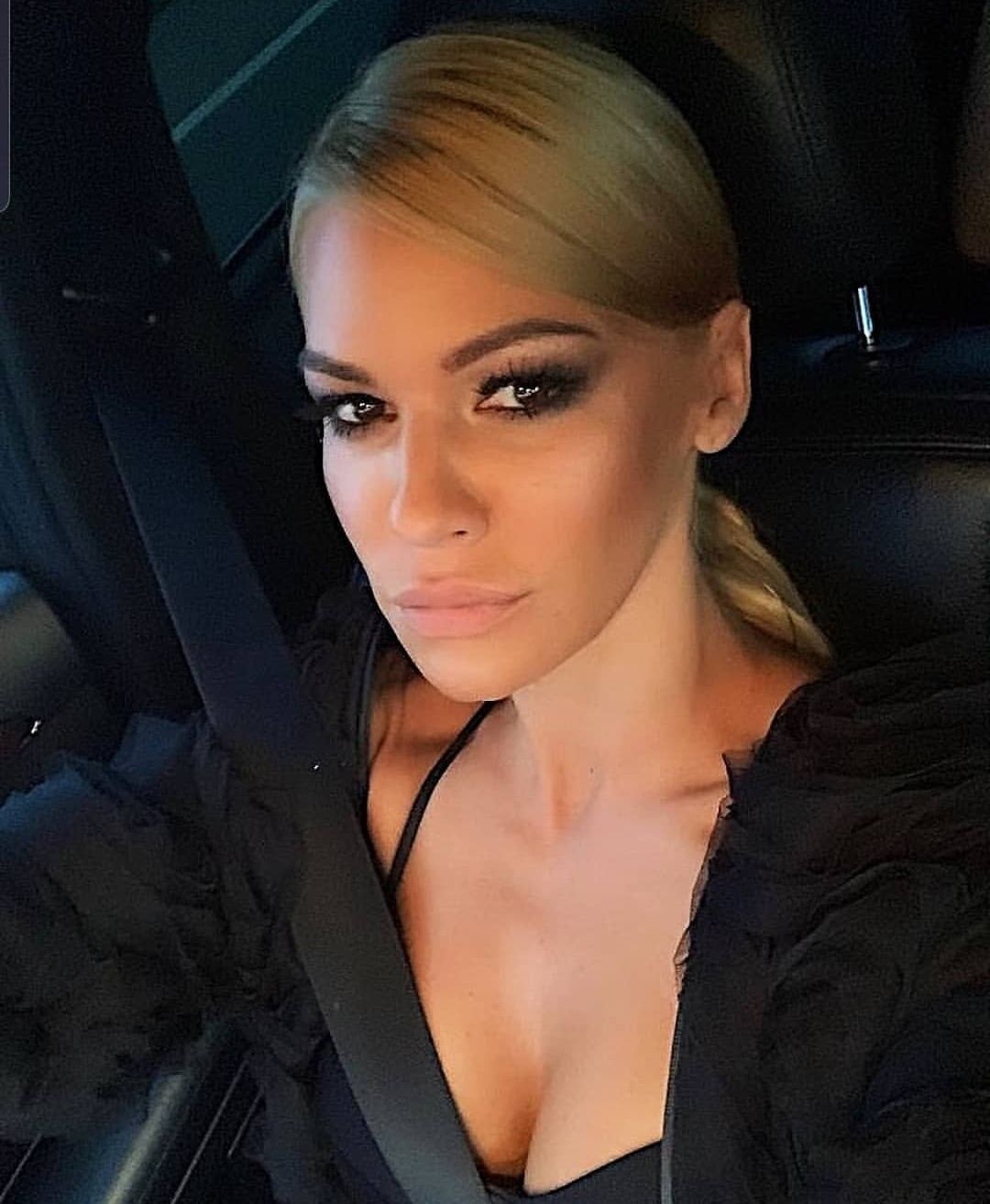 Nataša Bekvalac “Sahranila”
