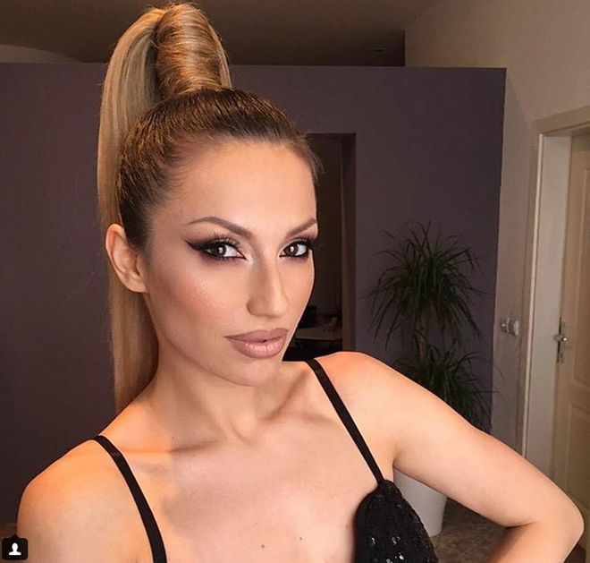 RADA MANOJLOVIĆ U SREDIŠTU SKANDALA U BOSNI: Dok je pjevala specijalci uhićivali!