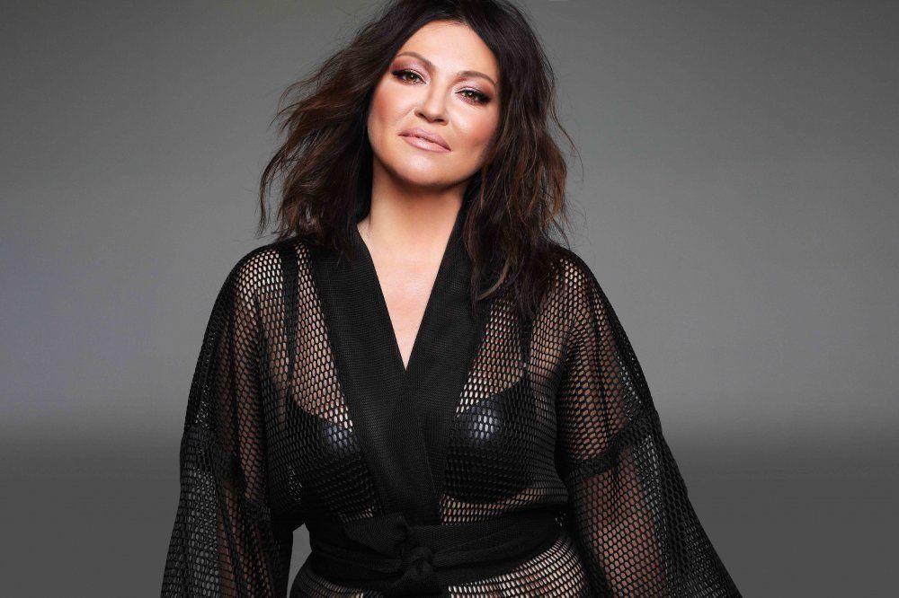 Nina Badrić predstavila svoju novu baladu „ Ratujem s tugom“