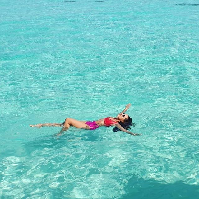 NIVES IVANIŠEVIĆ NA SEJŠELIMA: MUŽA NIJE POKAZALA!