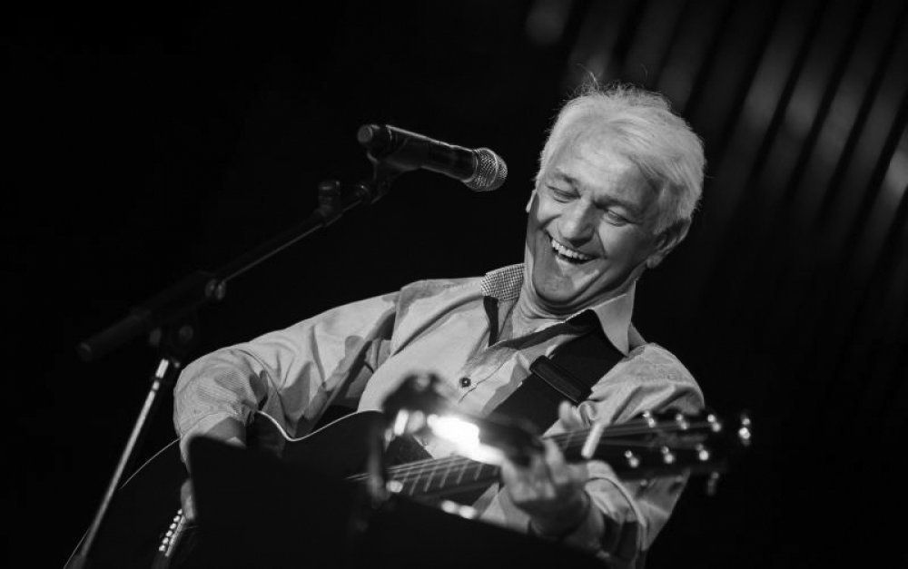 NJEGOVE PJESME ŽIVE VJEČNO: NA DANAŠNJI DAN ZAUVIJEK NAS JE NAPUSTIO KEMAL MONTENO!