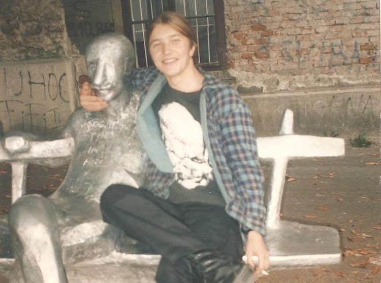 MOŽETE LI GA PREPOZNATI: OMILJENI REPER PRISJETIO SE MLADALAČKIH DANA!