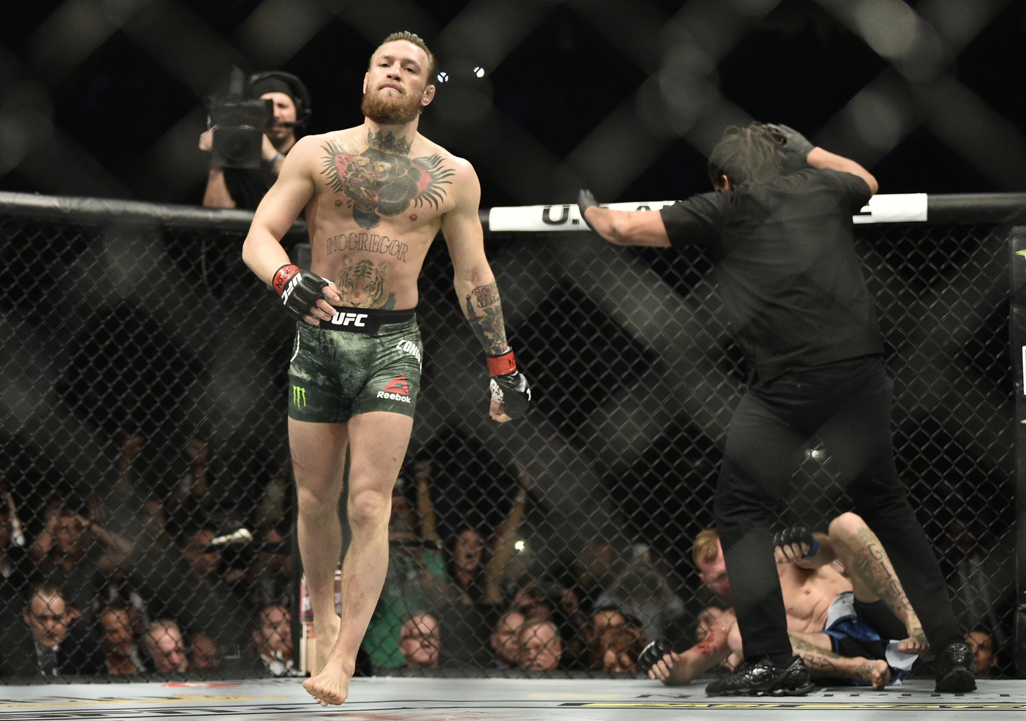 SPEKTAKULARNA POBJEDA MCGREGORA NAKON SAMO 40 SEKUNDI MEČA!!!