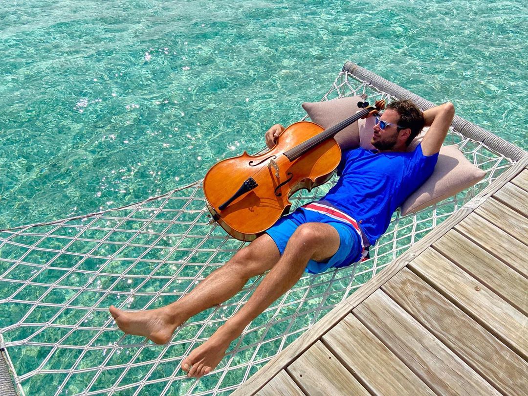 STJEPAN HAUSER ODMARA NA MALDIVIMA: SVI SE PITAJU, JE LI SAM?