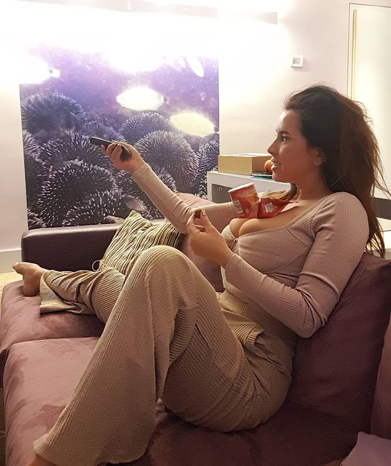 NIVES PROMOVIRA VEĆE GRUDI