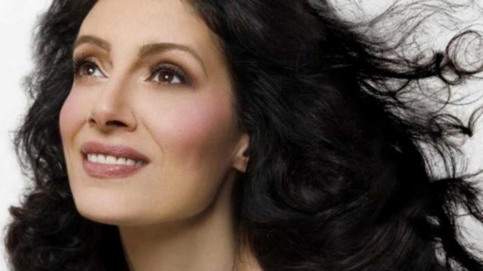 GLAZBENA DIVA DORIS DRAGOVIĆ PROGLAŠENA PJEVAČICOM GODINE!