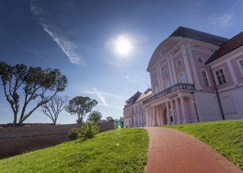 Turistički biser Slavonije – Dvorac Pejačević u Virovitici