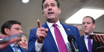 Bivši šef tajne službe SAD opisuje susrete i dokumente o NLO