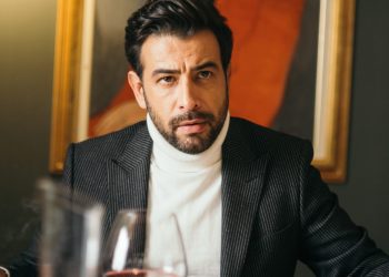 „Kao dva brata“: Janko Popović Volarić pozirao sa sinom kojeg je dobio sa samo 18 godina