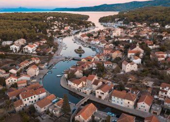 Skrivene ljepote Hvara – Vrboska Mala Venecija