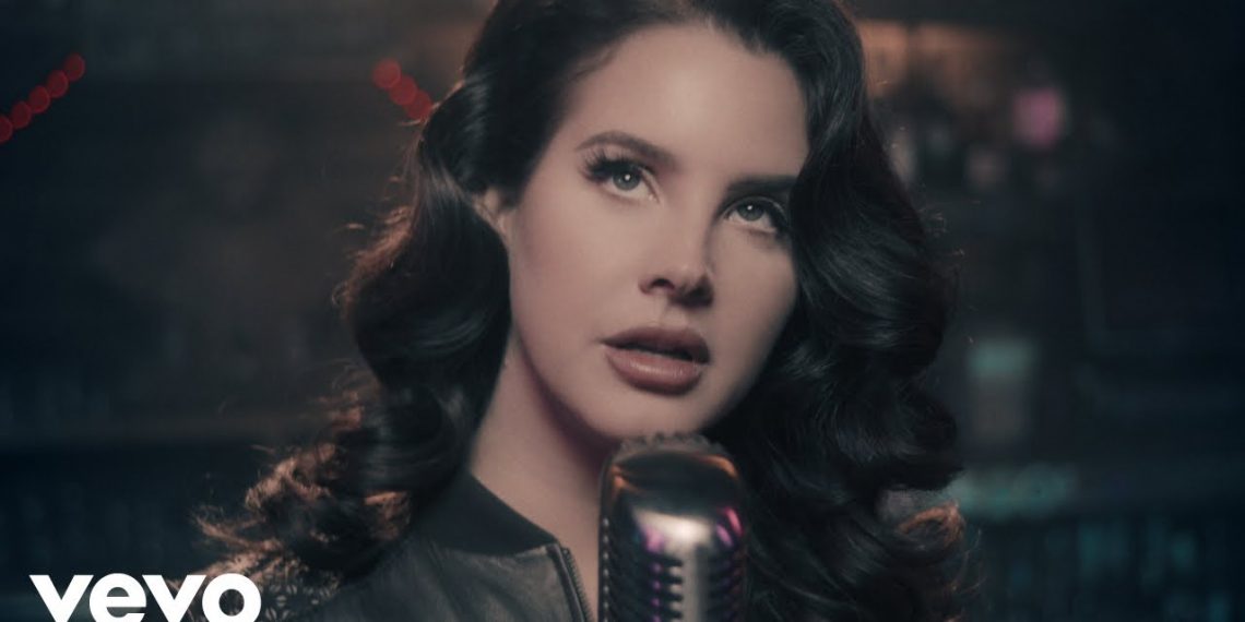 NOVI ALBUM: Lana Del Rey predstavila “Chemtrails Over the Country Club”