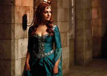 Sultanija Hurem objavila fotku iz djetinjstva: “Kćer je ista ti”