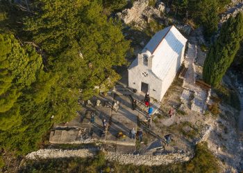 Kotišina: Očaravajuće selo u podnožju Biokova s mnogim atrakcijama