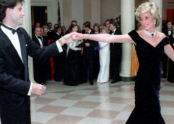 John Travlota se prisjetio plesa sa princezom Dianom u Bijeloj kući!