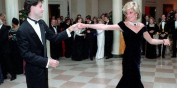 John Travlota se prisjetio plesa sa princezom Dianom u Bijeloj kući!