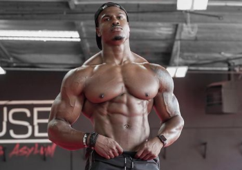 Simenone Panda: Osoba koja vam prva pada na pamet pri pomisli na pro fitness!