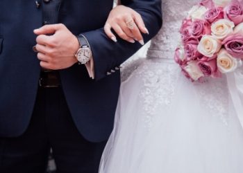 Kakav šok: Kumče mladencima ukralo novce