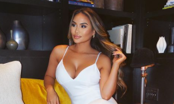 DAPHNE JOY svojim vrelim oblinama zavela još jednog repera!