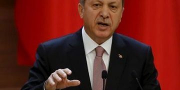 Erdogan: Uništiti će nam sezonu ako ne zatvorimo do 17.05.