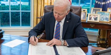 Cijeli NATO stavio se na raspolaganje Americi protiv Rusije