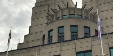 MI6 istupio da gay i transeksualni špijuni jačaju tajnu službu Britanije
