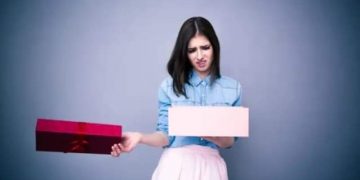 Nevjerojatno: buduća mladenka razmišlja hoće li na svoje vjenčanje pozvati sestru jer joj ona ne može kupiti skupi poklon