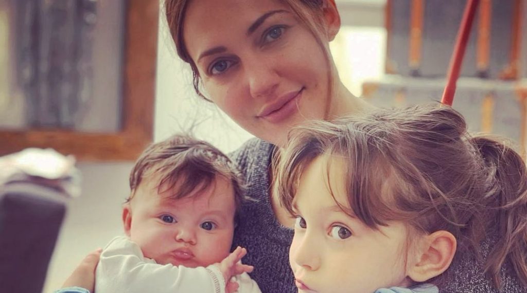 U maminom naručju su najsigurnije: Otkako je postala majka, Hurem ne prestaje blistati!