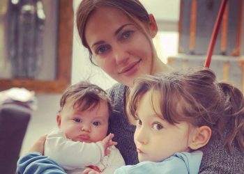 U maminom naručju su najsigurnije: Otkako je postala majka, Hurem ne prestaje blistati!