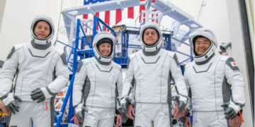 Astronauti u prvom noćnom slijetanju još od Apollo 8, vratili se sa ISS-a!