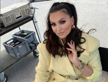 Nina Badrić se vratila u devedesete: Novi imidž poistovjetio je s J.Lo