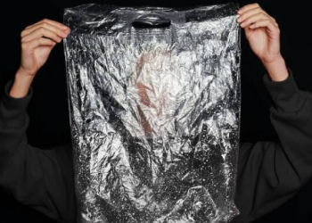 Tom Ford nudi nagradu od 1,2 milijuna dolara za izum biorazgradive plastike!