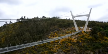 Otvoren najdulji pješački viseći most