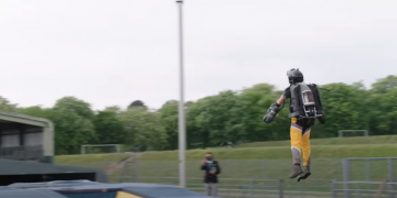 Englez s jetpackom srušio nekoliko Guinessovih rekorda