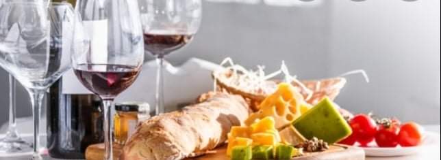 Pjenušac i hrana odlična su kombinacija