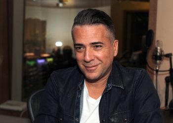 Željko Joksimović se povodom 30 godina mature vratio u školske klupe!