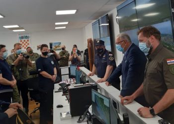 Ministar Božinović: Imamo 300 tisuća gostiju. Cijepite se da se ne pogorša stanje