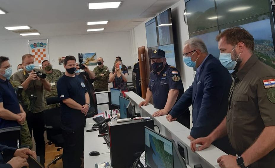 Ministar Božinović: Imamo 300 tisuća gostiju. Cijepite se da se ne pogorša stanje