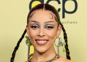 Doja Cat se udružuje s Arianom Grande i The Weekndom