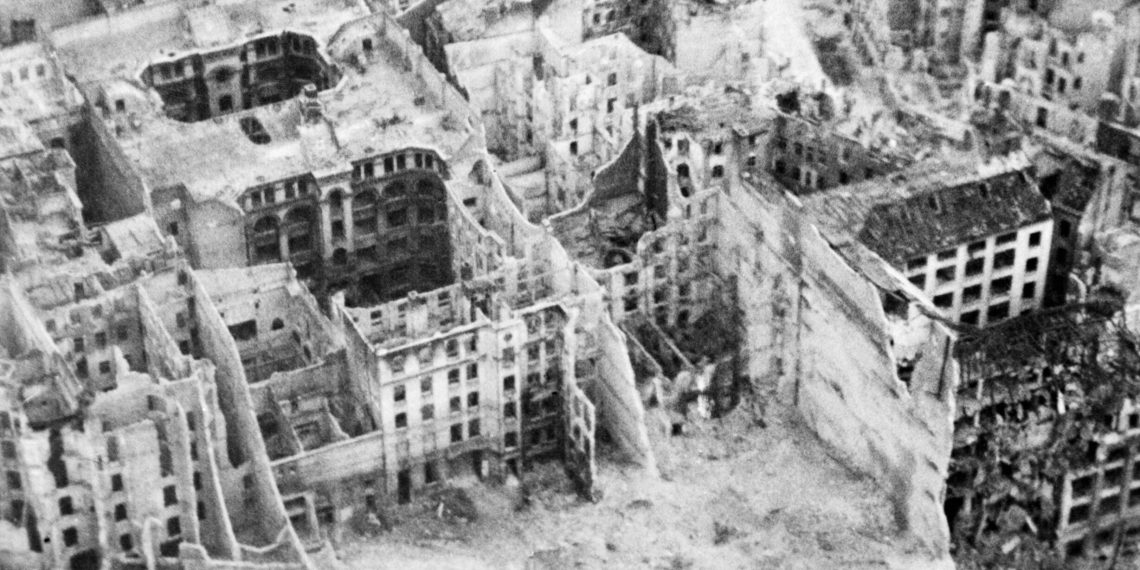 FAŠIZAM SE UGUŠIO U KRVI. Kako su Sovjeti slomili Berlin (video)