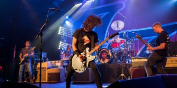 Foo Fighters kao disco alter-ego The Dee Gees