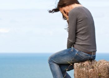 Zablude i činjenice o samoubojstvu (suicidu), znanstveno, kako pomoći na vrijeme?