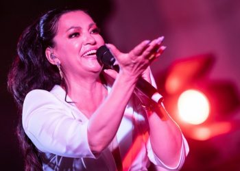 Nina Badrić održala rođendanski koncert, raskošna haljina svima oduzela dah!