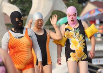 Novi bizaran modni trend vlada na plažama, je li ovo naša budućnost?