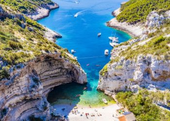 Ovo je 7 manje poznatih hrvatskih plaža koje će vas oboriti s nogu