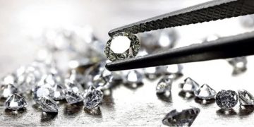 Rijedak dijamant plaćen kriptovalutama!