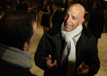 Tom Barrack, milijarder, predsjednik Trumpovog osnivačkog odbora za 2017. godinu, optužen za špijunažu UAE
