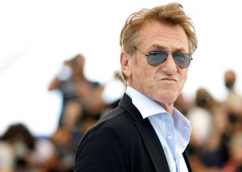 Sean Penn uvjetovao kolege – ne želi nastaviti snimati seriju dok se svi ne cijepe!