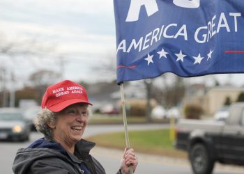Najveća teoretičarka zavjera protiv cjepiva i prijateljica Trumpa umrla od Covida