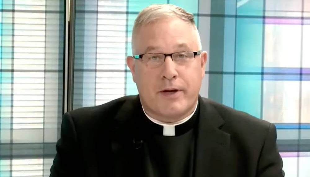 Američki biskup kažnjen jer je posjećivao gay aplikacije i gay barove