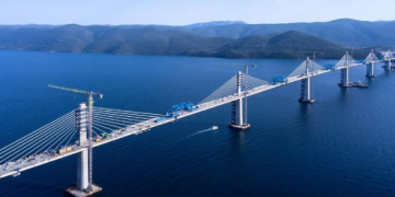 Danas će biti spojen Pelješki most!